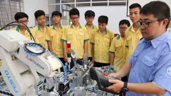 Nâng cao chất lượng đào tạo cho các trường cao đẳng, trung cấp ở TP.HCM
