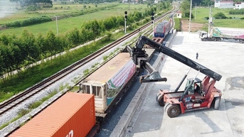 Sửa quy định kết nối đường sắt với sân bay, cảng biển