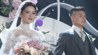 Diện váy cưới cúp ngực 150 triệu đồng, Chu Thanh Huyền rạng ngời bên Quang Hải