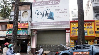 Khi trường học... vỡ nợ