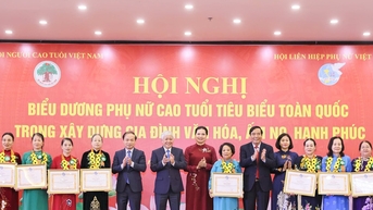 Biểu dương 291 phụ nữ cao tuổi tiêu biểu toàn quốc