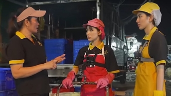 Tin tức giải trí 18-4: Hòa Minzy khóc nức nở khi lần đầu làm cửu vạn ở chợ Bình Điền