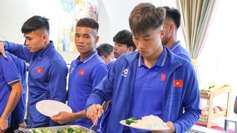 U.23 Việt Nam đến Qatar an toàn, ở khách sạn 5 sao do chính VFF lo liệu