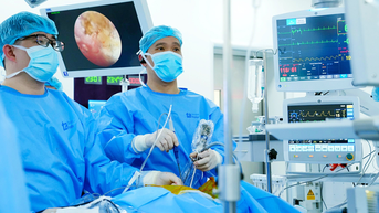 Tưởng đột quỵ hóa tê yếu tay chân do bệnh hiếm