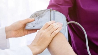 Ăn gì giúp giảm huyết áp cao?