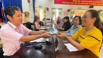Gia hạn thời gian nộp bài cuộc thi viết  “Tín dụng chính sách xã hội -  Ý Đảng, lòng Dân”
