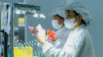 Công nhân trực tiếp khó trụ được đến tuổi nghỉ hưu