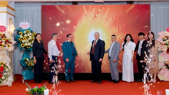 បើកដំណើរការកម្មវិធី 'Hung Gia Initiative' តភ្ជាប់ជំនាន់ និងអភិវឌ្ឍន៍វប្បធម៌គ្រួសារវៀតណាម