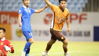 Kỷ lục gia V-League Phan Thanh Bình gửi thông điệp tuyệt vời đến ‘sao mai’ Trần Gia Bảo