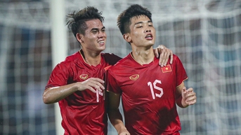Nhà vô địch AFF Cup 2008 dành lời khuyên quý cho Văn Khang và Đình Bắc