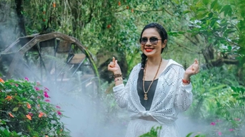 ភ្ញាក់​ផ្អើល​ដោយ​សំឡេង 'សម្រស់​រាជធានី​ភាគ​ខាង​លិច' Viet Trinh