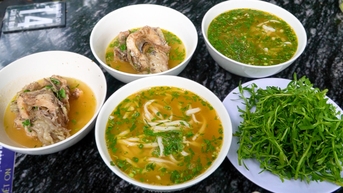 Kỹ sư bỏ việc, bán canh cá lóc kiếm hàng trăm triệu mỗi tháng