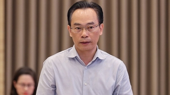 'Không tăng học phí đại học là thách thức rất lớn cho ngành giáo dục'