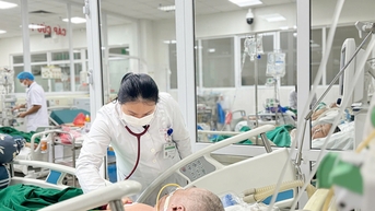 Chủ quan, nhiều bệnh nhân viêm phổi nặng nhập viện