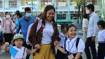 Để chống lạm thu không chỉ trên giấy