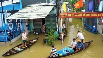 Miền Trung lên phương án ứng phó với áp thấp nhiệt đới sắp mạnh thành bão số 4