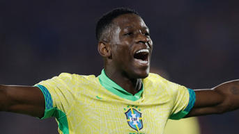 Sao 'lạ' giúp đội tuyển Brazil hồi sinh