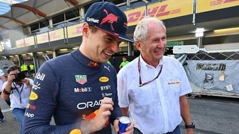 Verstappen dọa rời Red Bull