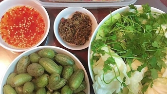 វាមិនចម្លែកទេ? ស្ពៃក្តោបអ៊ឺរ៉ុបក្រឡុកជាមួយ jujube ពណ៌បៃតងជូរ - ឯកទេស Dien Bien ។