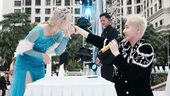 ទស្សនិកជន 1,500 នាក់បានច្រៀងរួមគ្នាជាមួយ ST Son Thach