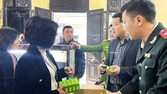 Tin tức sáng 16-1: Khu vực Hồ Tây ô nhiễm không khí nhất Hà Nội; Đề nghị tăng phạt vi phạm thực phẩm