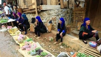 Một cái chợ huyện phiên ở Điện Biên được công nhận là điểm du lịch, đó là chợ nào?