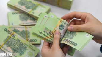 Nhiều doanh nghiệp rủng rỉnh ôm núi tiền mặt