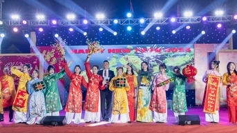 វប្បធម៌ចម្រុះក្នុងការស្វាគមន៍ឆ្នាំថ្មី 2025 នៅខេត្ត Quang Binh