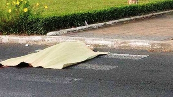 Điều tra vụ người mặc quần áo bệnh nhân 2 lần lao vào xe khách