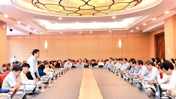 Cần điều chỉnh chính sách, bảo đảm chỗ học trong trường công lập cho học sinh vào lớp 10