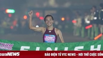 Nguyễn Thị Oanh tạo cột mốc đáng nhớ ở giải Bán Marathon Quốc tế Việt Nam 2025