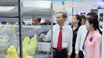 Đổi mới ngành chăn nuôi, thuỷ sản để hướng tới tương lai bền vững