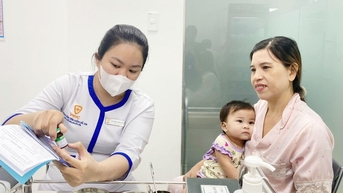 VNVC tiêm nhiều nhất trong ngày đầu tiên bao phủ vắc xin sởi cho trẻ em