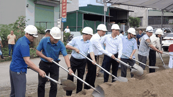 Khởi công dự án xây dựng đường giao thông nội thị thị trấn Vân Tùng