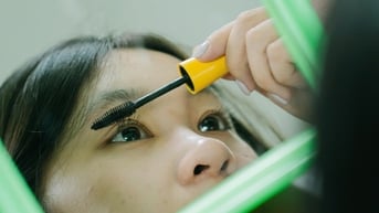 Tuổi teen trang điểm, cần lưu ý gì?