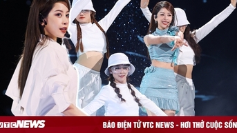 Chi Pu 'cháy hết mình' trong show diễn đầu tiên tại Trung Quốc