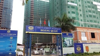 Địa ốc Hoàng Quân (HQC) Chủ tịch tranh thủ bán 16,3 triệu cổ phiếu