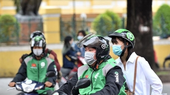 Xe ôm phải có thẻ hành nghề, Hà Nội tạo thêm ‘rào cản’ hành chính cho tài xế ?