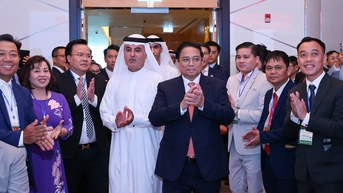 Thủ tướng kêu gọi UAE đầu tư xây dựng trung tâm tài chính quốc tế ở TP.HCM, Đà Nẵng