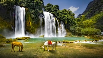Tình đất và người Cao Bằng