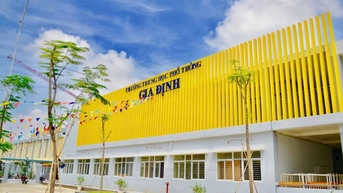 Hiệu trưởng Trường chuyên Lê Hồng Phong, Gia Định sai phạm gì trong mua sắm tài sản?