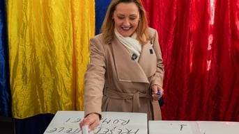 Romania hủy kết quả bầu cử tổng thống sau cáo buộc Nga can thiệp