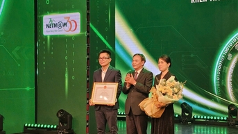 Bộ TT&TT tặng bằng khen cho NetNam vì đóng góp cho ngành TT&TT