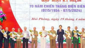 디엔비엔푸 승리에 기여한 사람들을 만나보세요