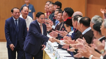 Thủ tướng Phạm Minh Chính gặp mặt các già làng, trưởng bản, nghệ nhân, người có uy tín