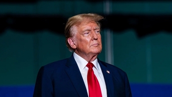 Trump ត្រូវតែបង្កើនប្រាក់កន្លះពាន់លានដុល្លារជាបន្ទាន់ ដើម្បីបង់ការផាកពិន័យ។