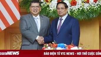 Thủ tướng Phạm Minh Chính hội kiến Chủ tịch Hạ viện Malaysia
