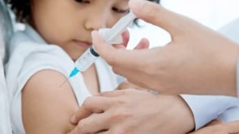 Tiêm vắc-xin sởi tại TP.HCM đạt tỷ lệ cao