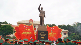 Quân khu 7 khánh thành Đài tưởng niệm Chủ tịch Hồ Chí Minh