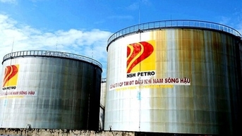 Hơn 1.400 tỷ đồng khớp nội nhóm trong gần một năm
